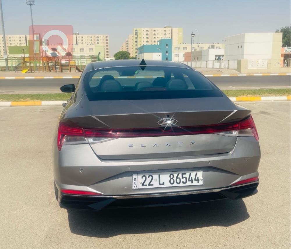 هیوندای ئەلەنترا